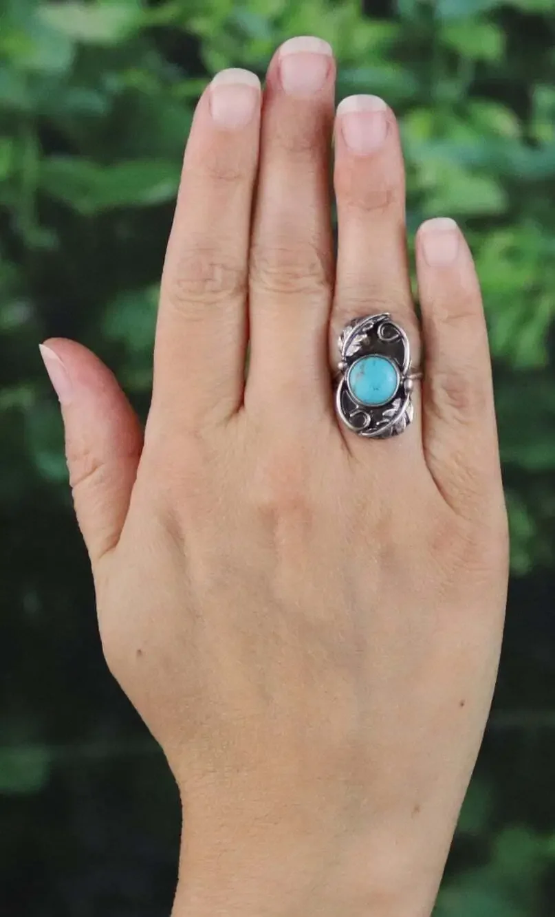 Sterling Silver Natural Turquoise Ring Leaf Design Size 5 1/2 Woman Teen Child